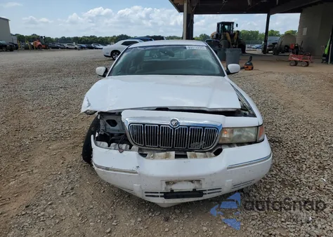 2000 Mercury Grand Marquis Gs z USA, uszkodzony, nr VIN 2MEFM74W5YX627472